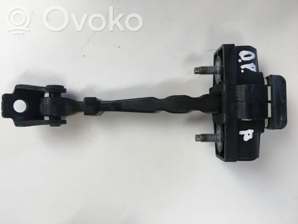 Renault Captur Etuoven pidätin 
