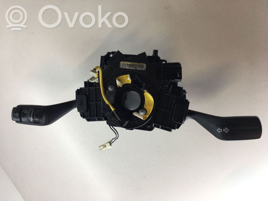 Ford Focus Wiper turn signal indicator stalk/switch 