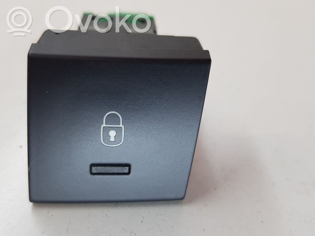 Peugeot 508 Central locking switch button 