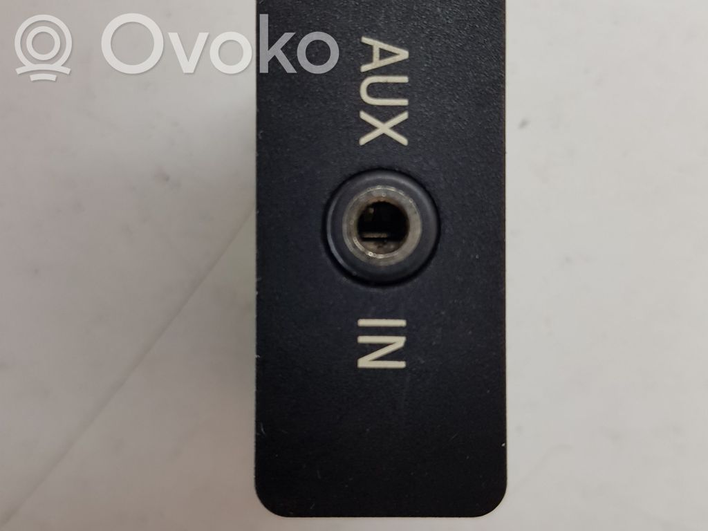BMW X1 E84 AUX in-socket connector 
