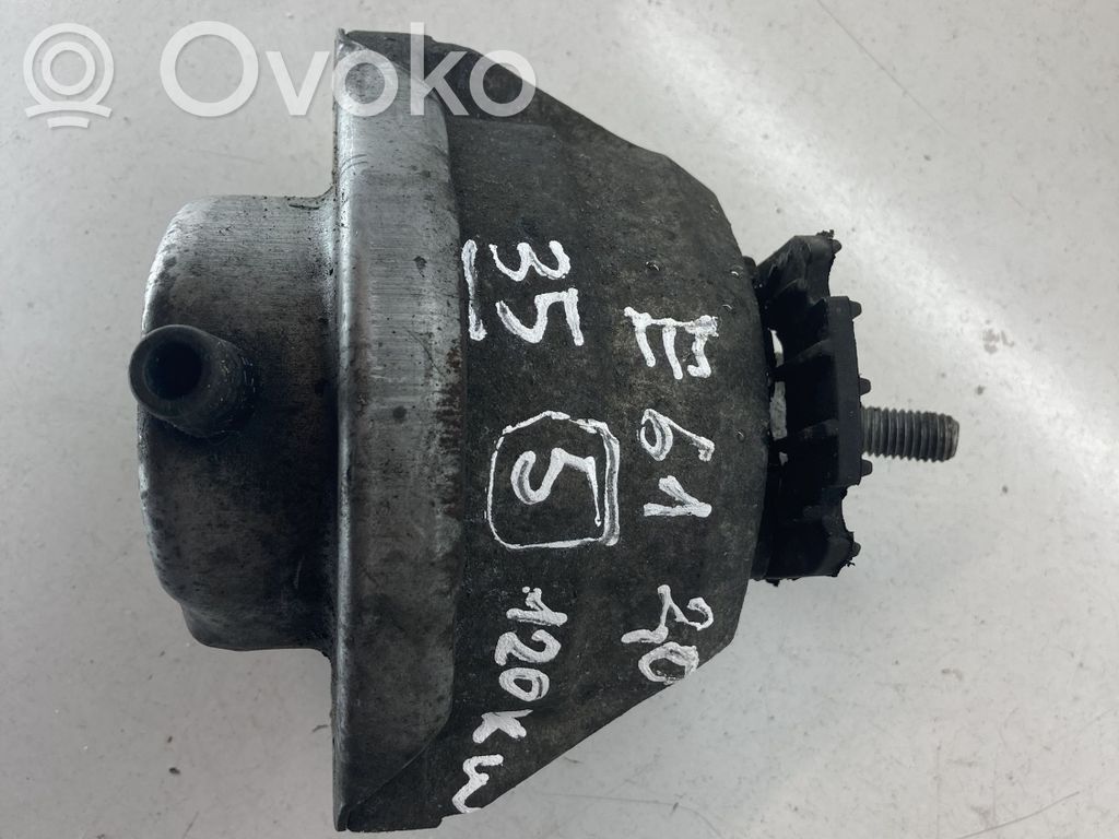 BMW 5 E60 E61 Engine mount bracket 