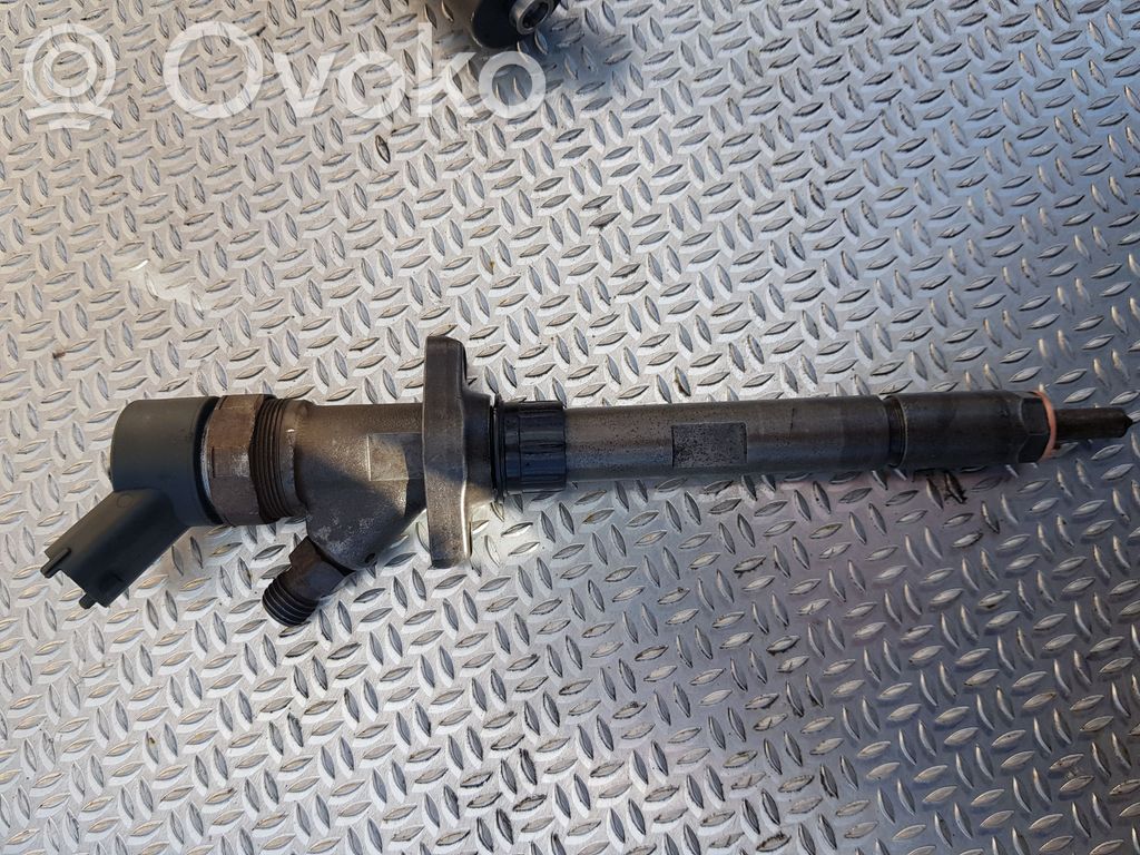 Peugeot 607 Inyector de combustible 