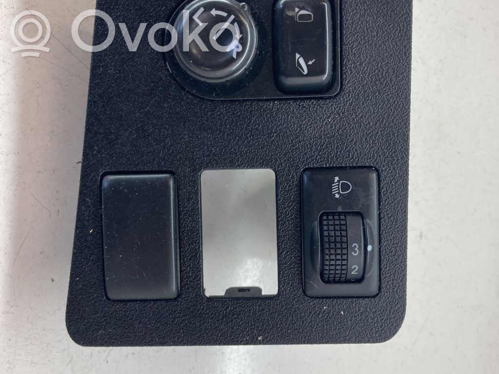 Nissan Qashqai Wing mirror switch 