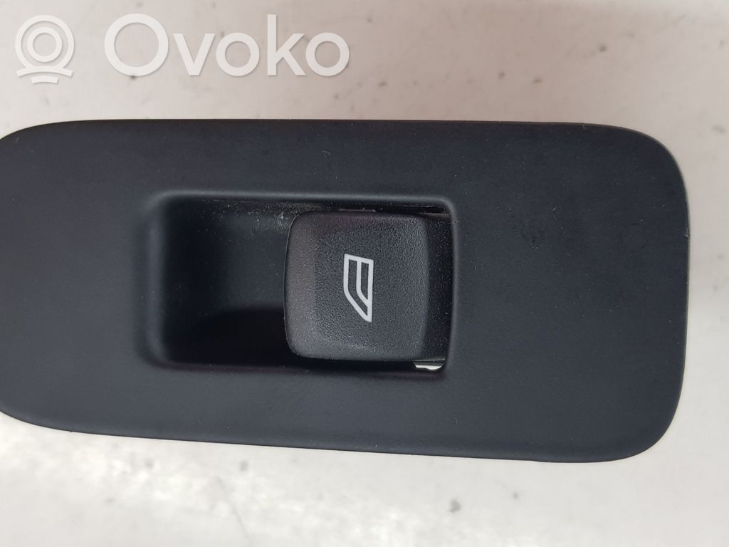 Volvo V40 Electric window control switch 