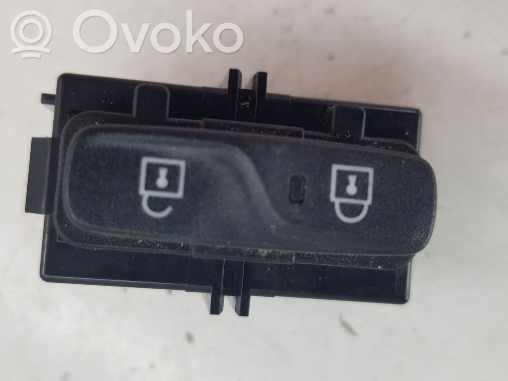 Central locking switch button   31334571