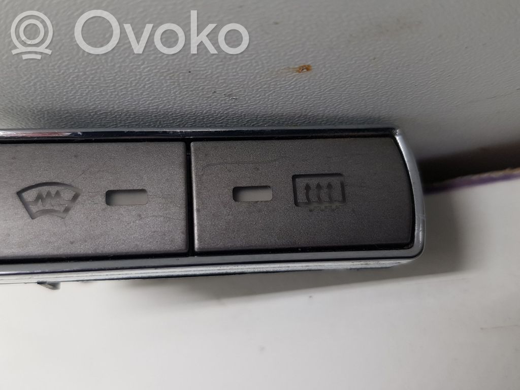 Ford Mondeo MK IV Windscreen/window heater switch 