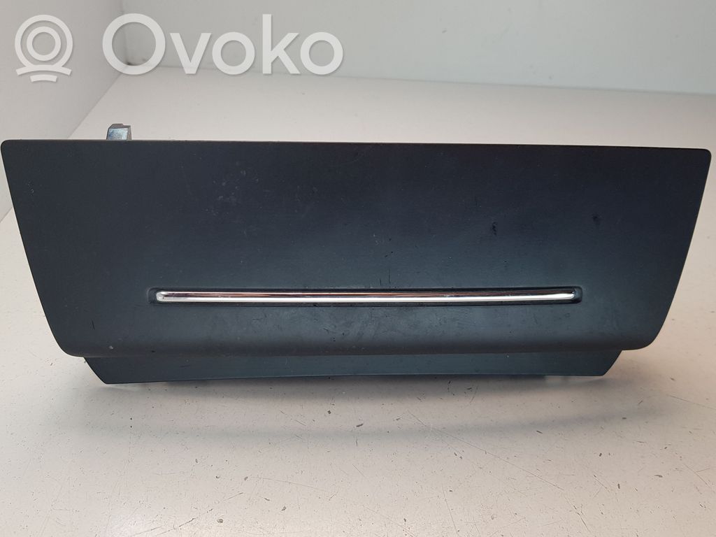 Citroen C5 Stalčiukas 