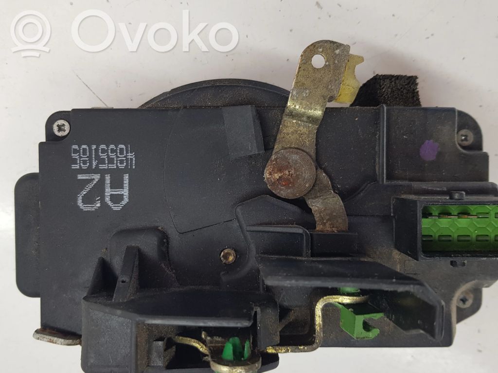 Saab 9-5 Front door lock 