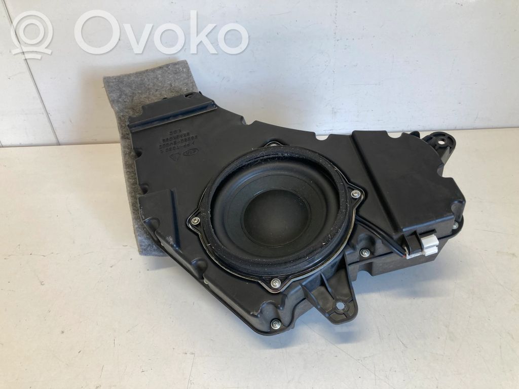 KIA Sportage Subwoofer speaker 
