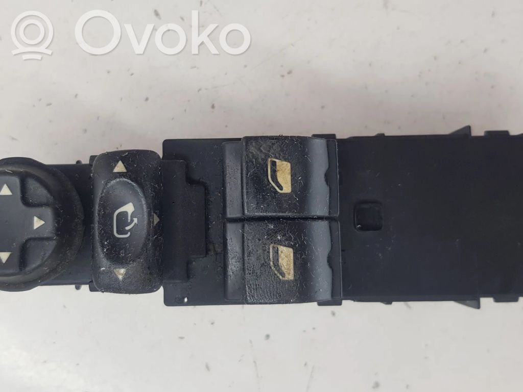 Citroen DS4 Electric window control switch 