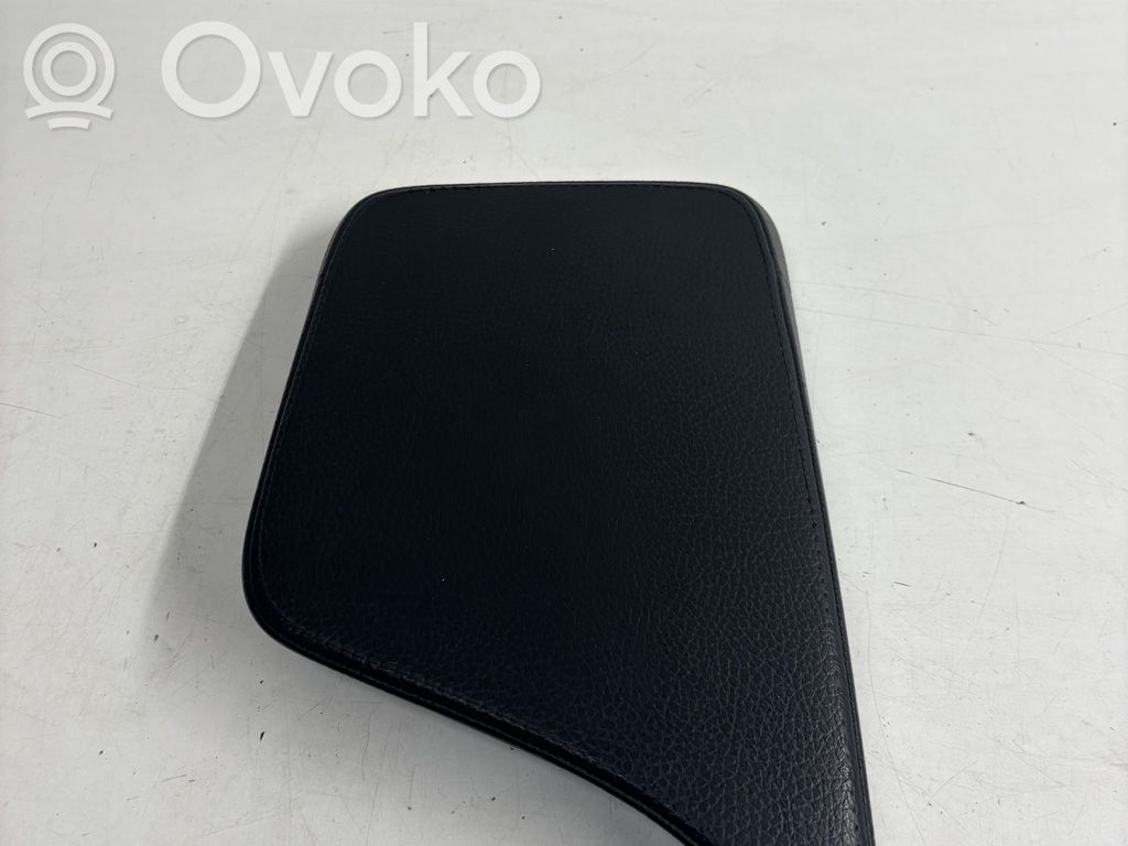 Volvo S90, V90 Bracciolo 
