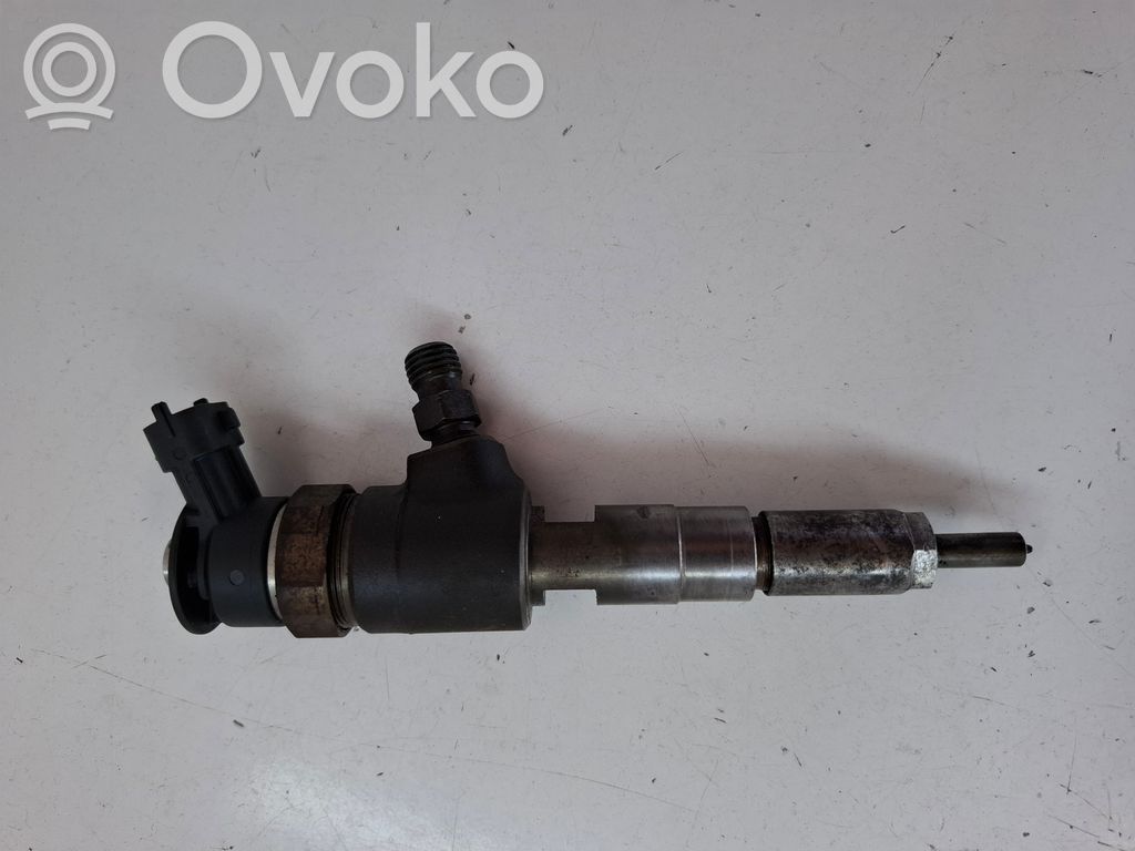 Inyector de combustible   0445110252,565889