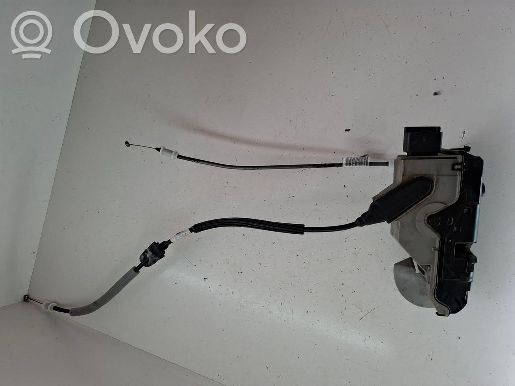 Citroen DS5 Front door lock 