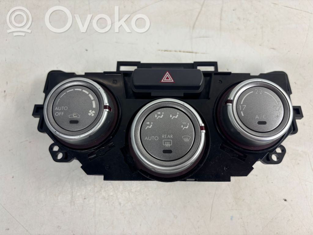 Subaru Impreza III Climate control unit 