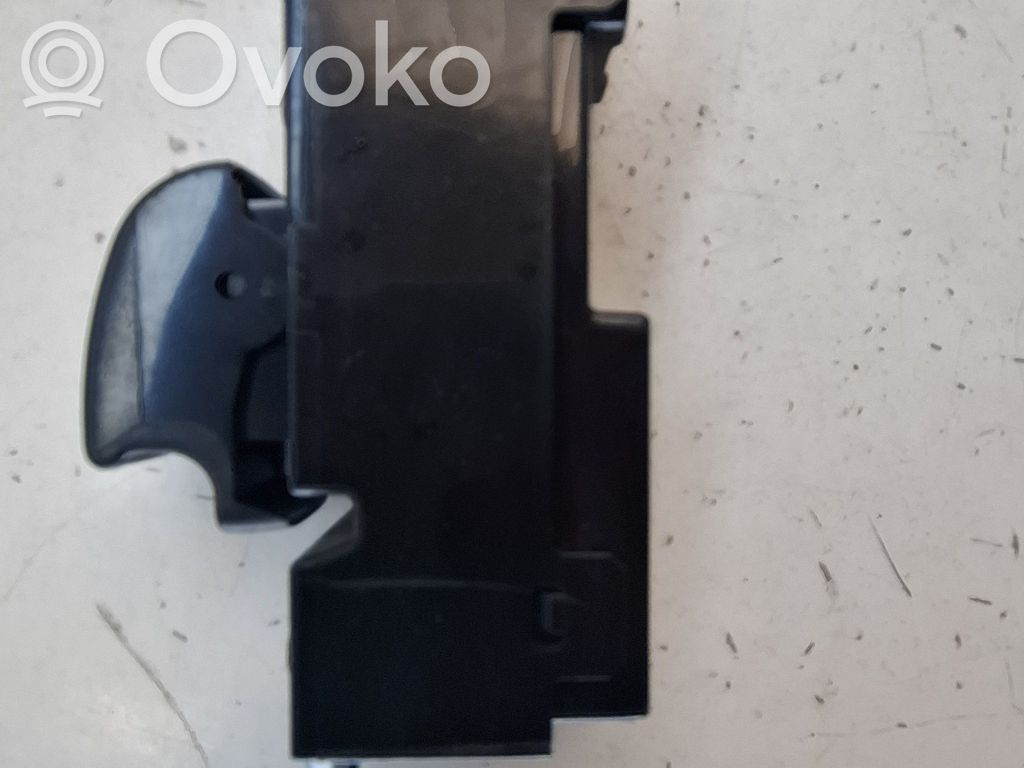 Citroen C-Crosser Electric window control switch 