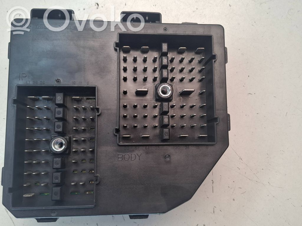 Opel Antara Fuse module 