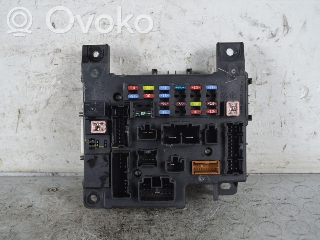 Mitsubishi Lancer VIII Fuse module 