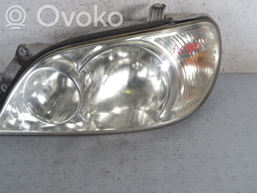 KIA Carnival Faro delantero/faro principal 