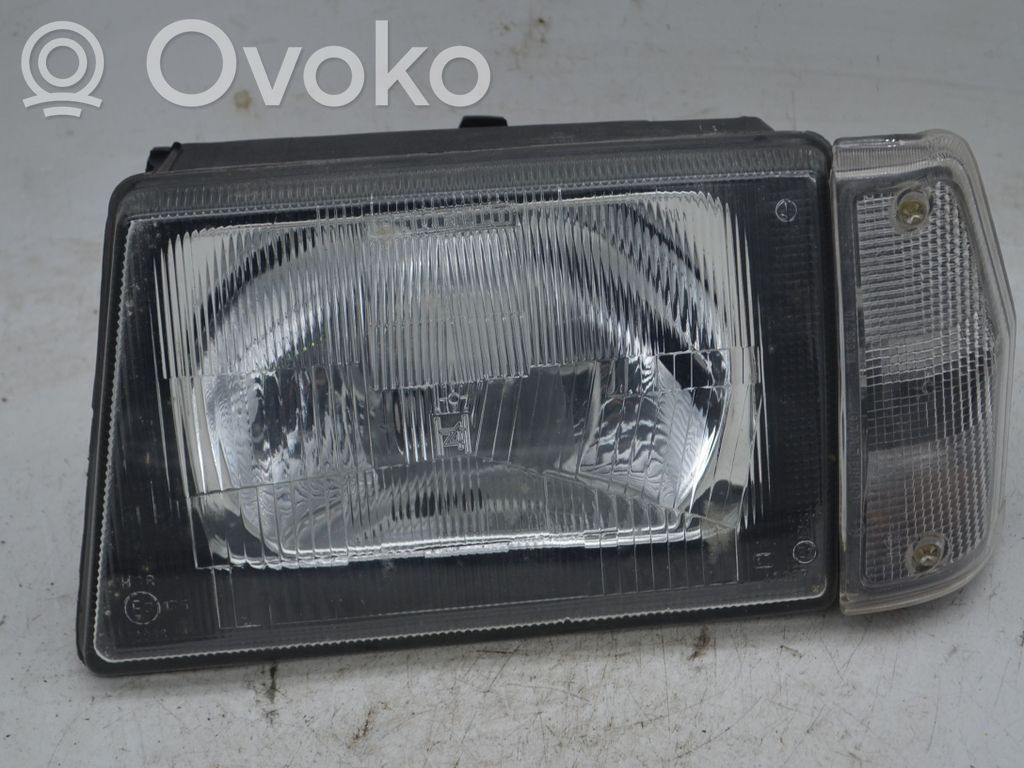 Phare frontale   831A1000