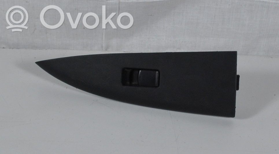 Nissan Note (E11) Electric window control switch 