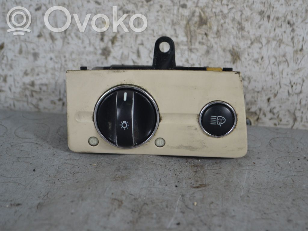 Mercedes-Benz E W211 Interruptor de luz 