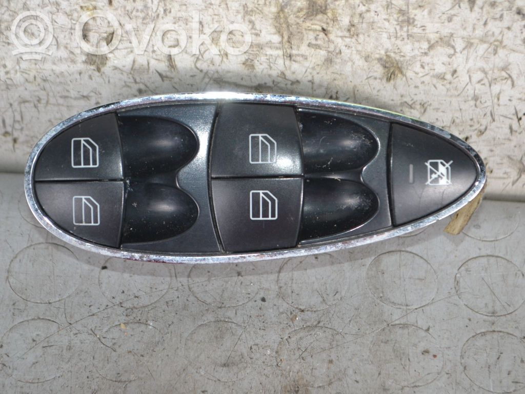 Mercedes-Benz E W211 Interruptor del elevalunas eléctrico 