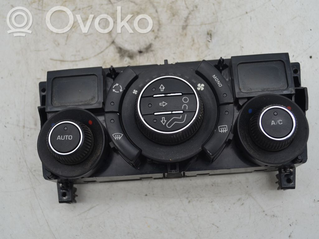 Peugeot 308 SW  Climate control unit 