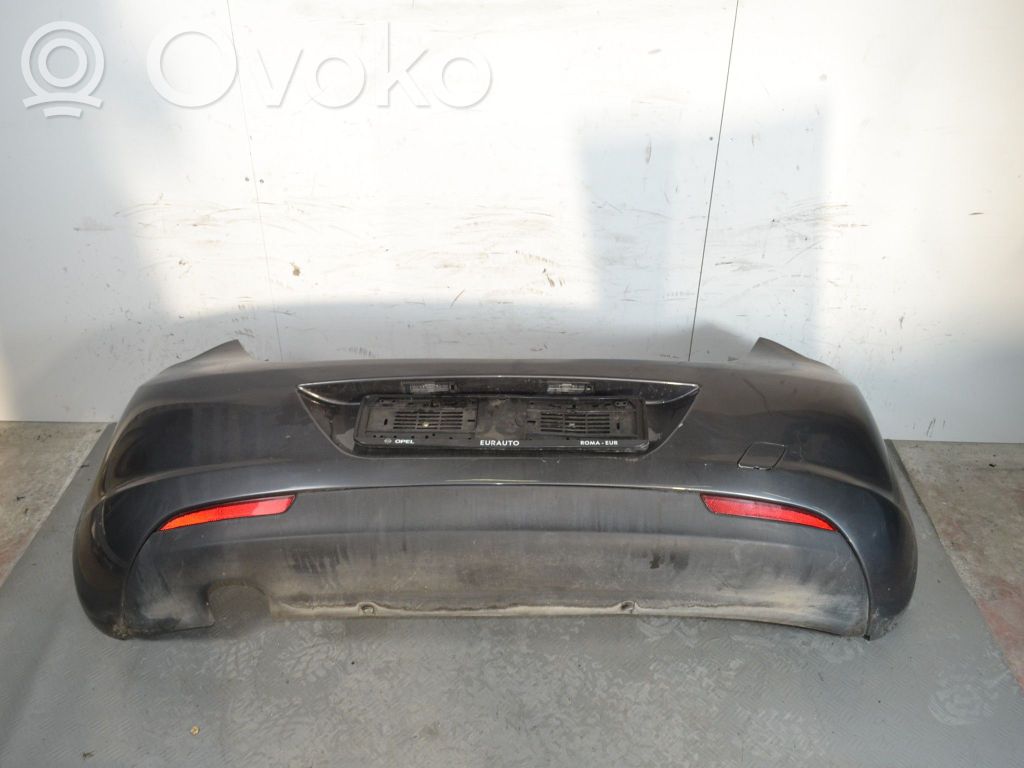 Opel Astra J Parachoques 