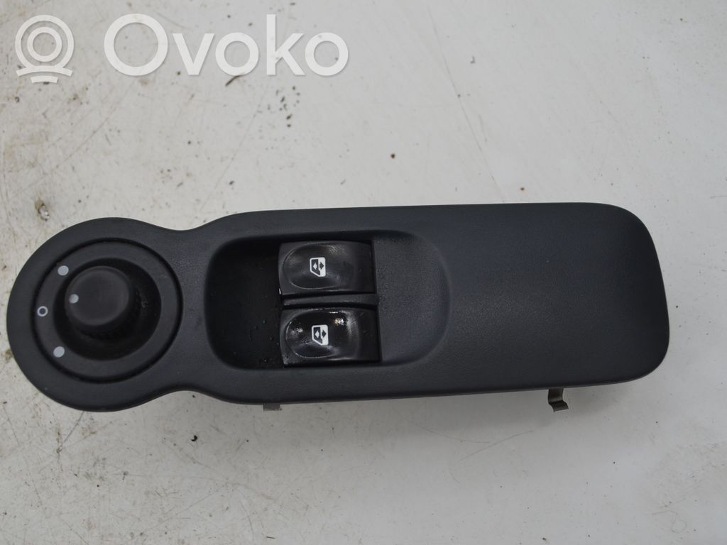Renault Modus Electric window control switch 