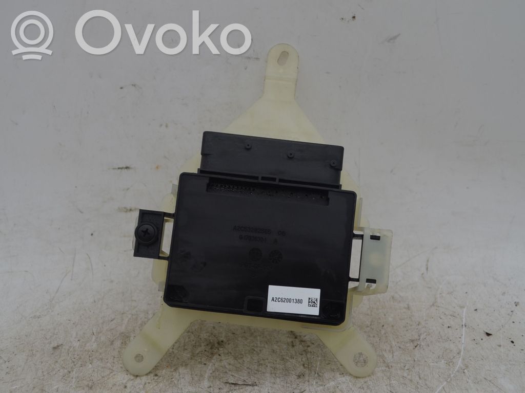 Volvo XC60 Rankinio varikliukas 