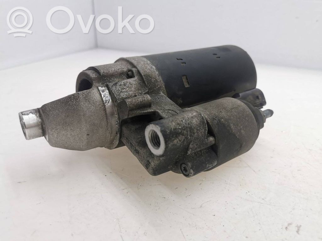 Audi A5 8T 8F Starter motor 