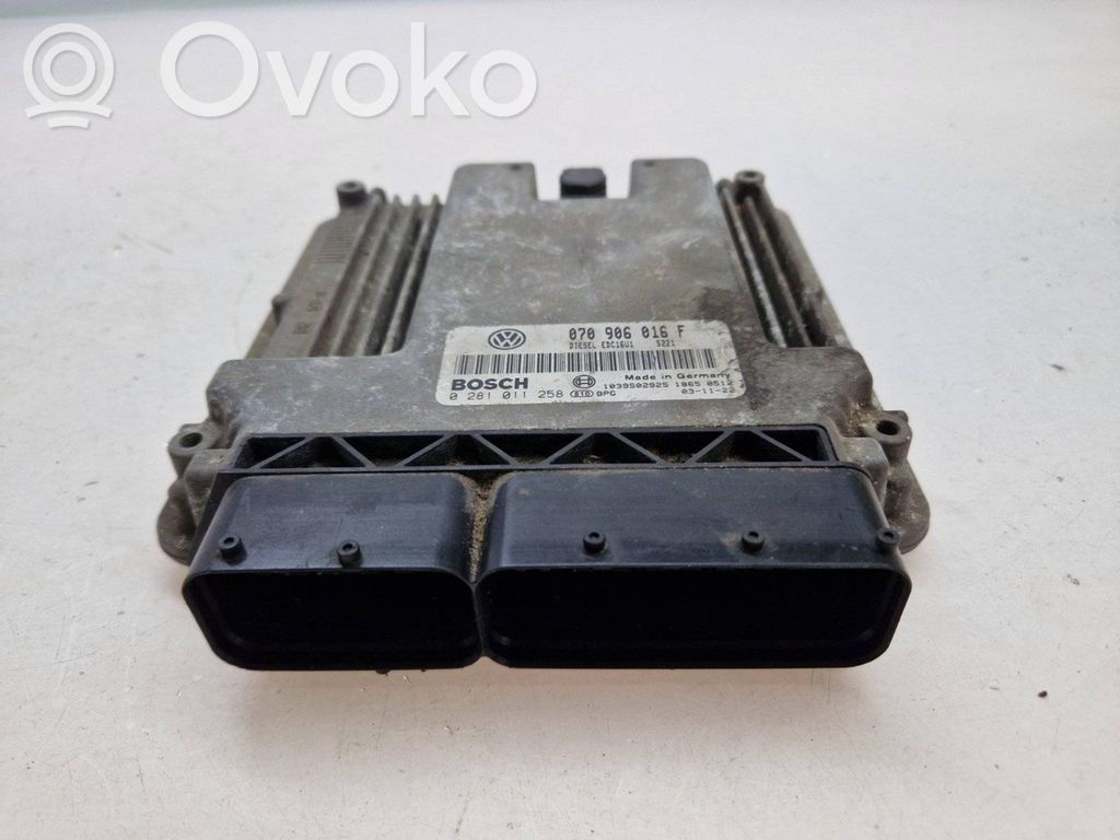 Volkswagen Touareg I Engine control unit/module 