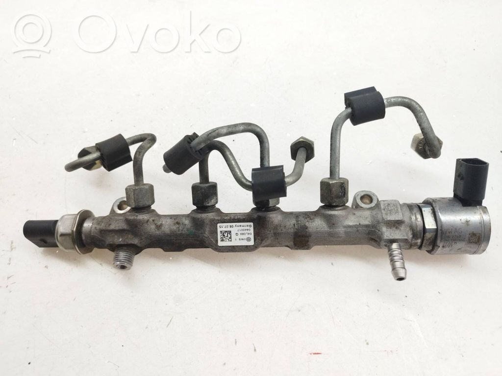 Audi A3 S3 8V Listwa wtryskowa 