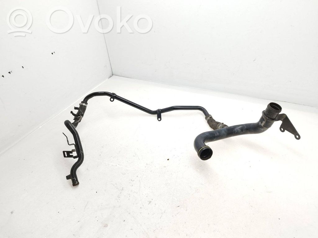 Volkswagen Touareg II Engine coolant pipe/hose 