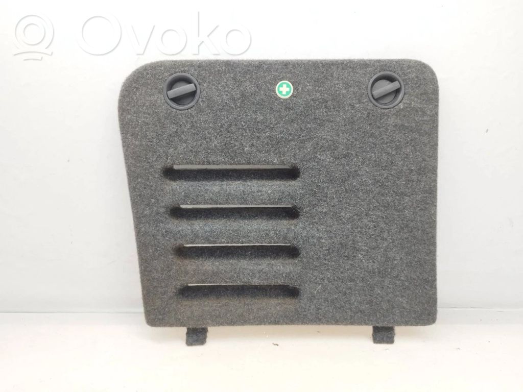 Skoda Superb B6 (3T) Trunk/boot lower side trim panel 