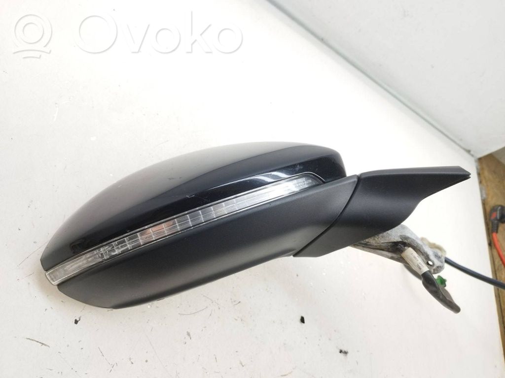 Volkswagen Golf VII Elektryczne lusterko boczne drzwi przednich 