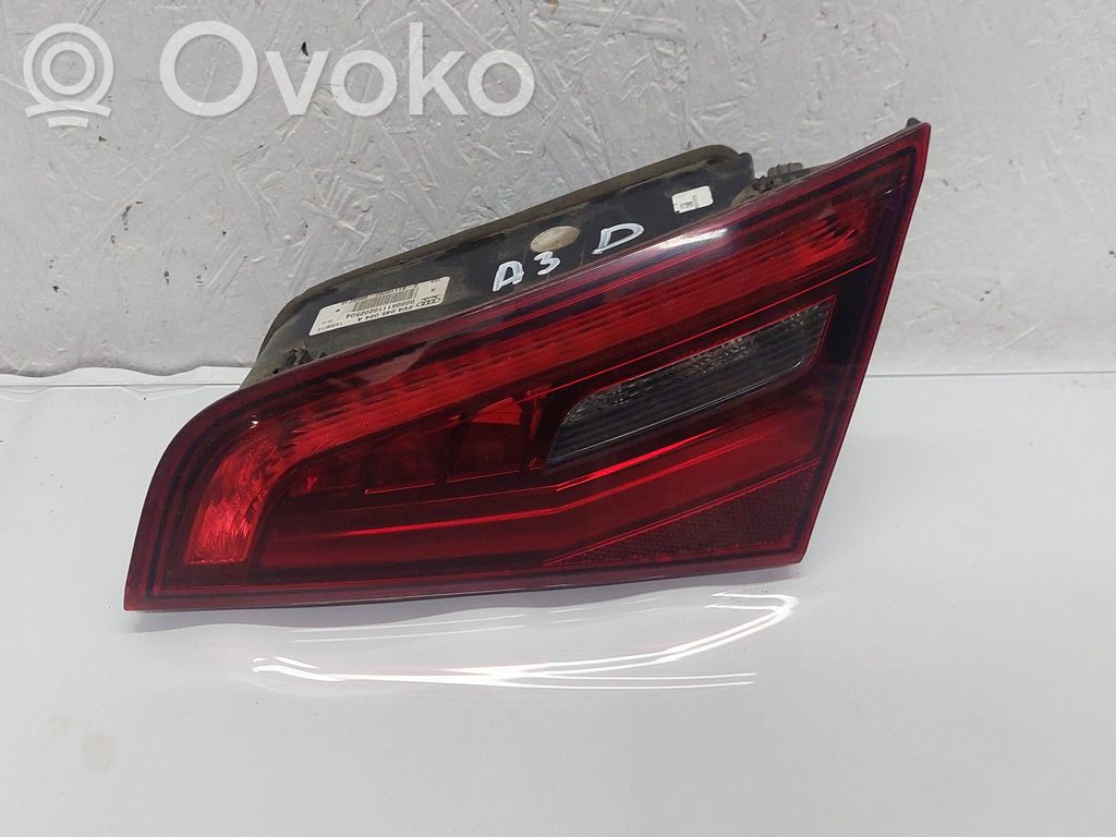 Audi A3 S3 8V Galinis žibintas dangtyje 