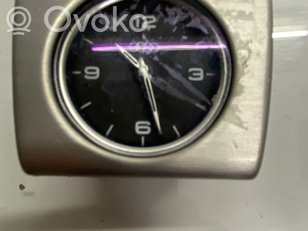Audi A8 S8 D4 4H Kello 