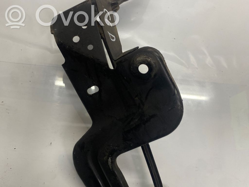 Audi A6 S6 C6 4F Intercooler pipe mounting bracket 