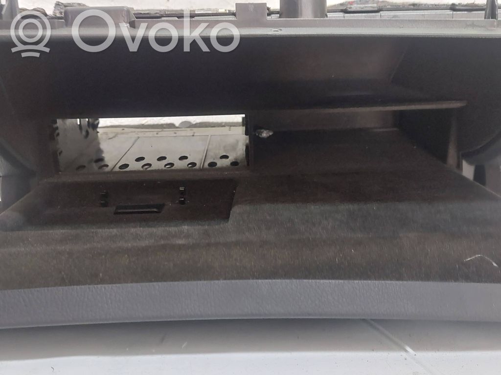Audi A6 S6 C6 4F Guantera 