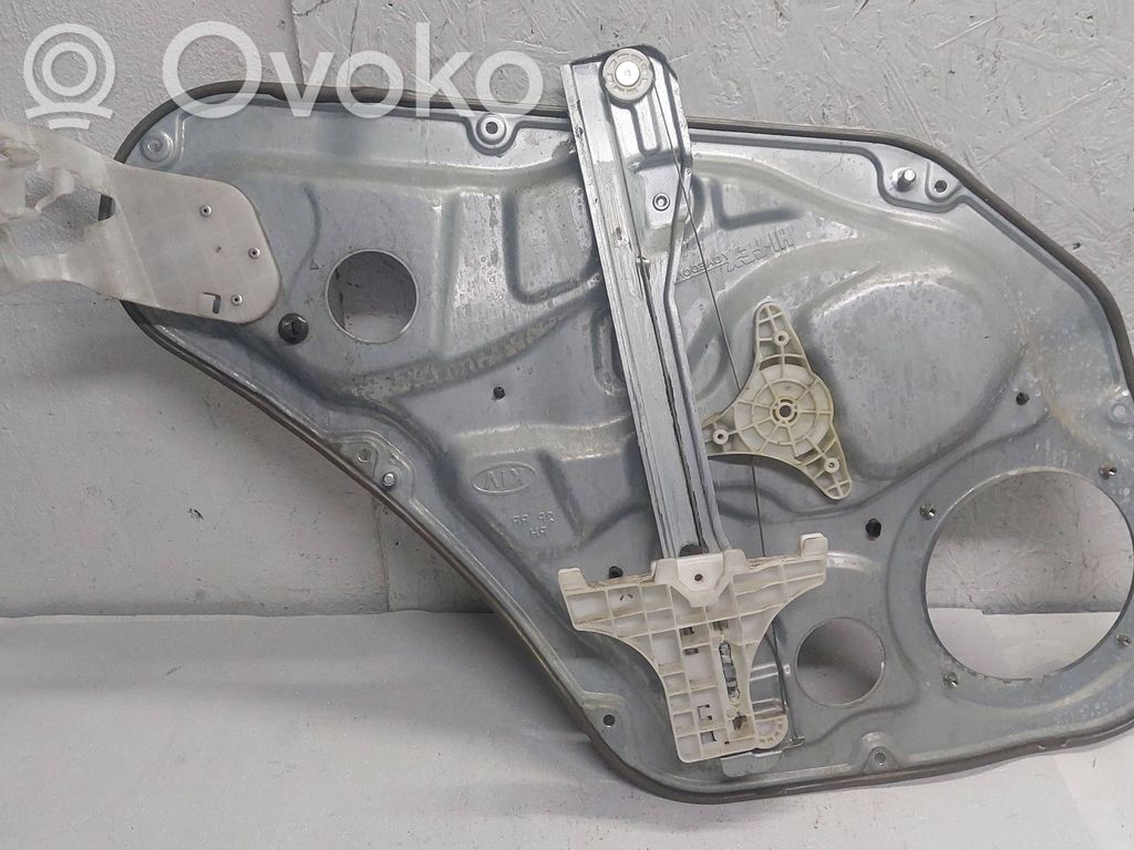 KIA Sorento Takaikkunan nostomekanismi ilman moottoria 