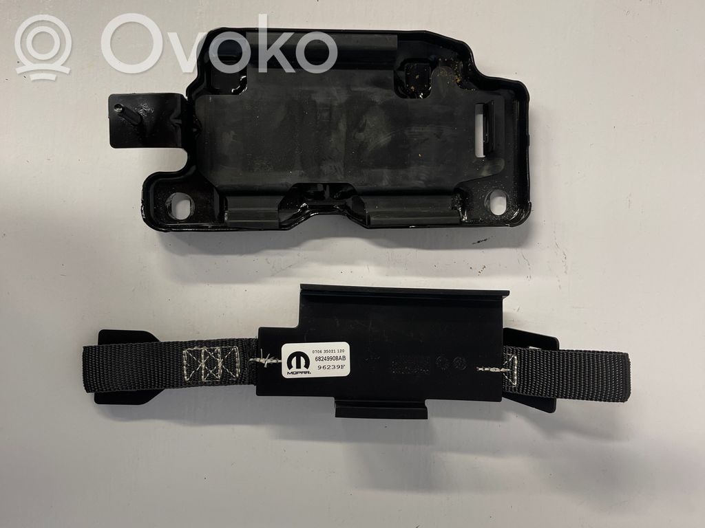 Battery tray   68263019AB,Y342