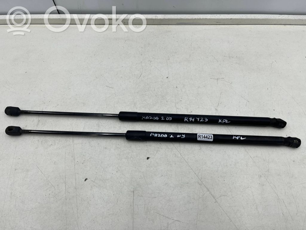 Mazda 2 Tailgate strut 
