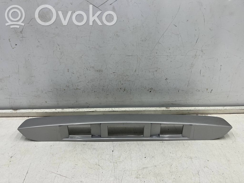 Mazda 2 Éclairage de plaque d'immatriculation 