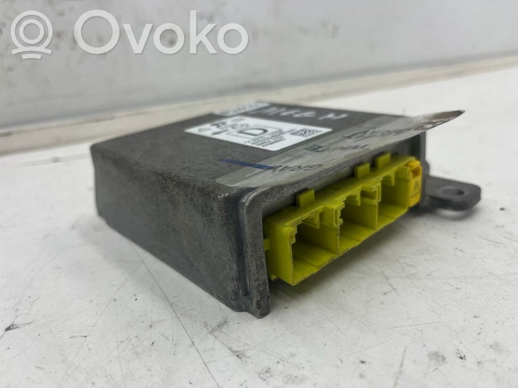 Airbag control unit/module   GS1D57K30
