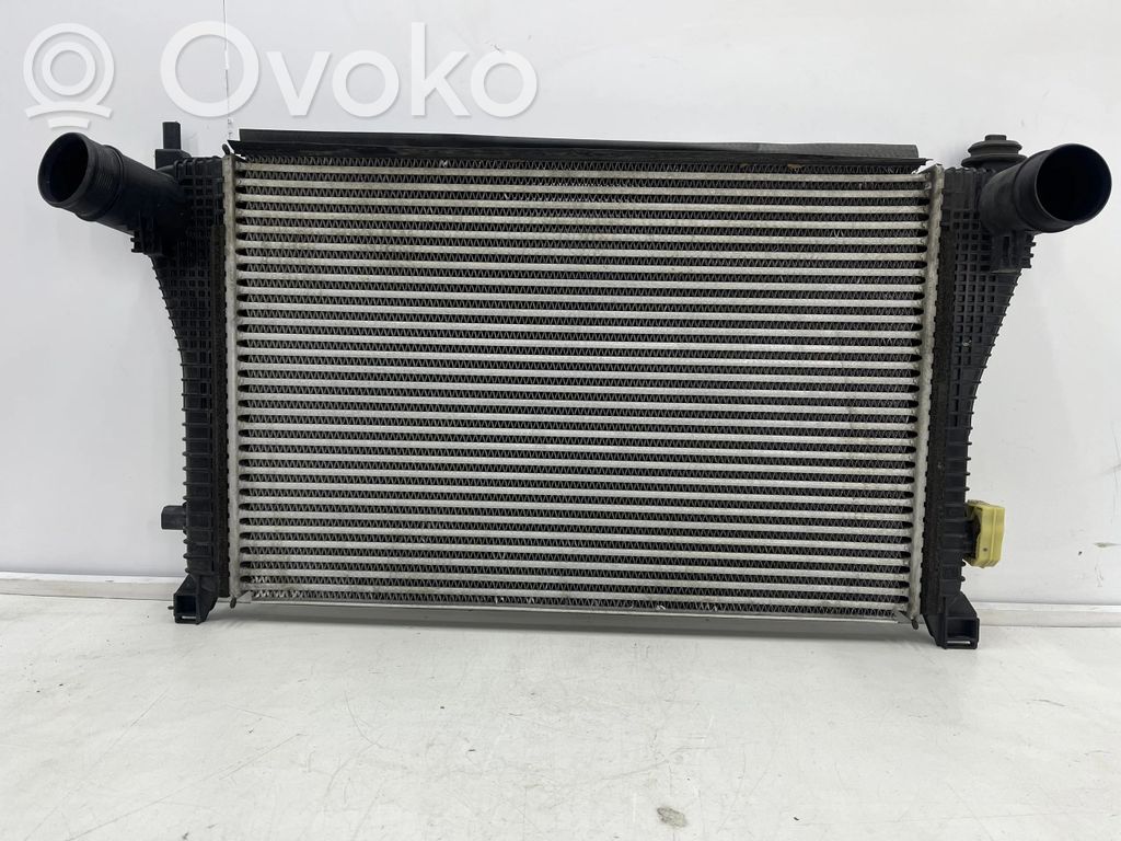 Skoda Superb B8 (3V) Välijäähdyttimen jäähdytin 