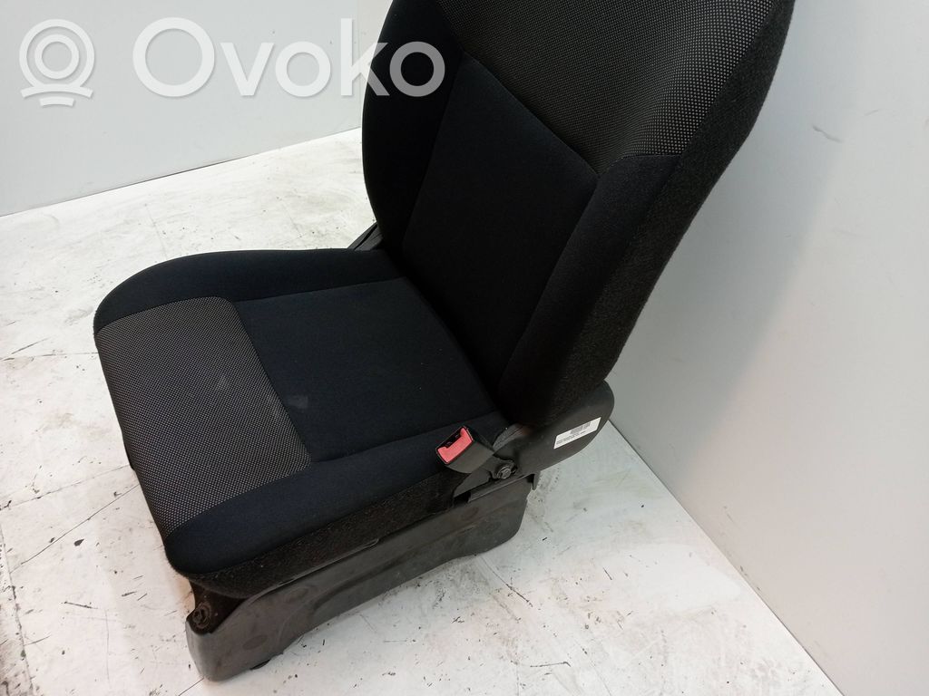Peugeot Partner Fotel przedni pasażera 