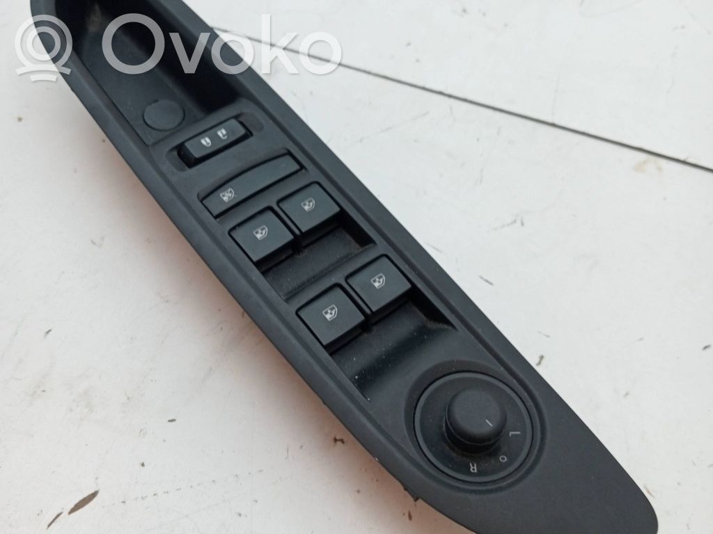 Electric window control switch   95393726,94537588