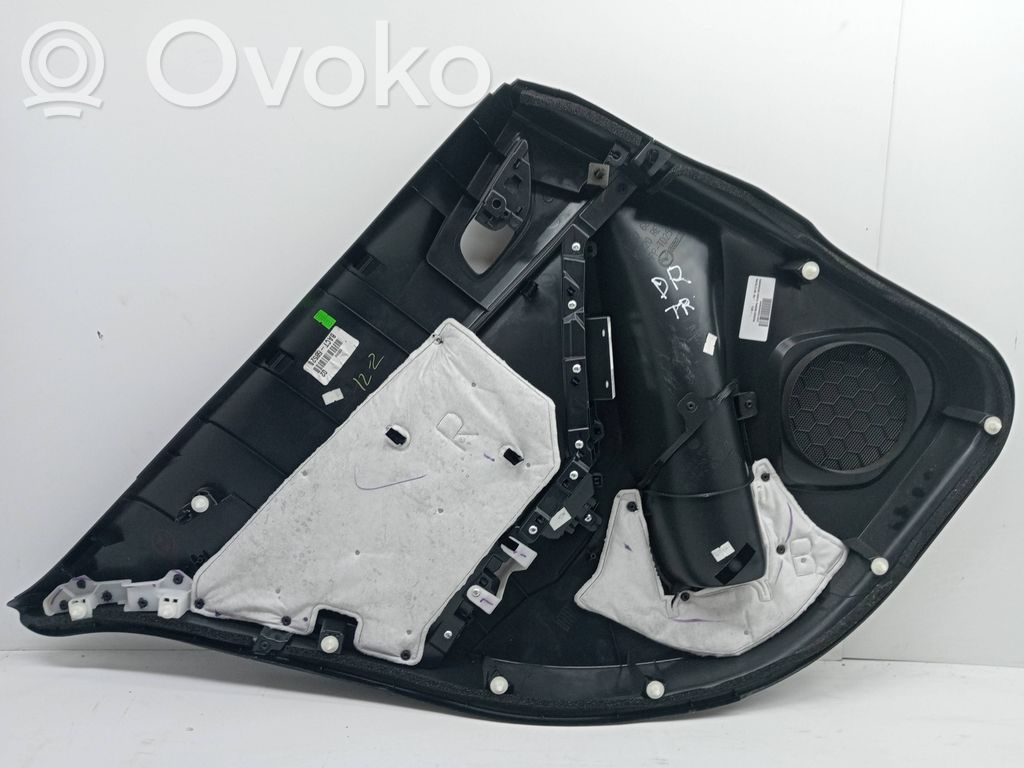 Apšuvums aizmugurējām durvīm   BACT68520A02