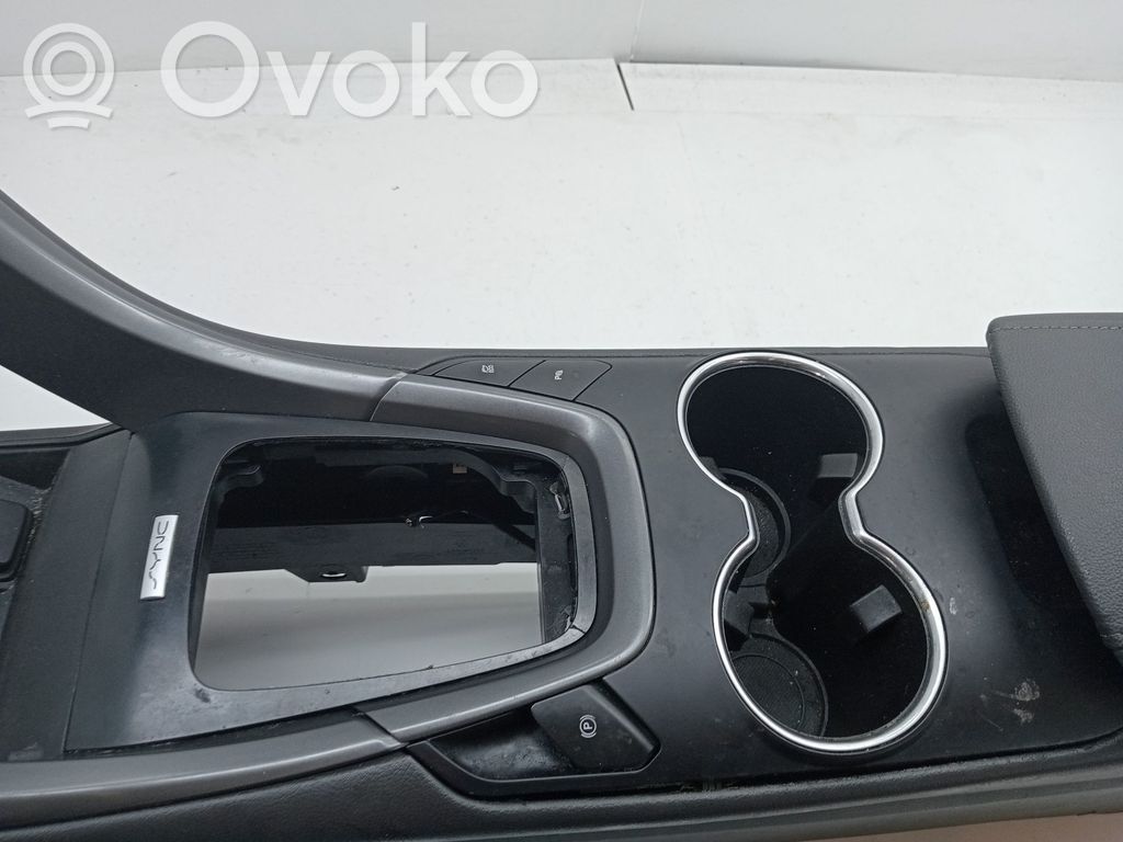 Center console   2417320,ES73F043B04AK3JA6